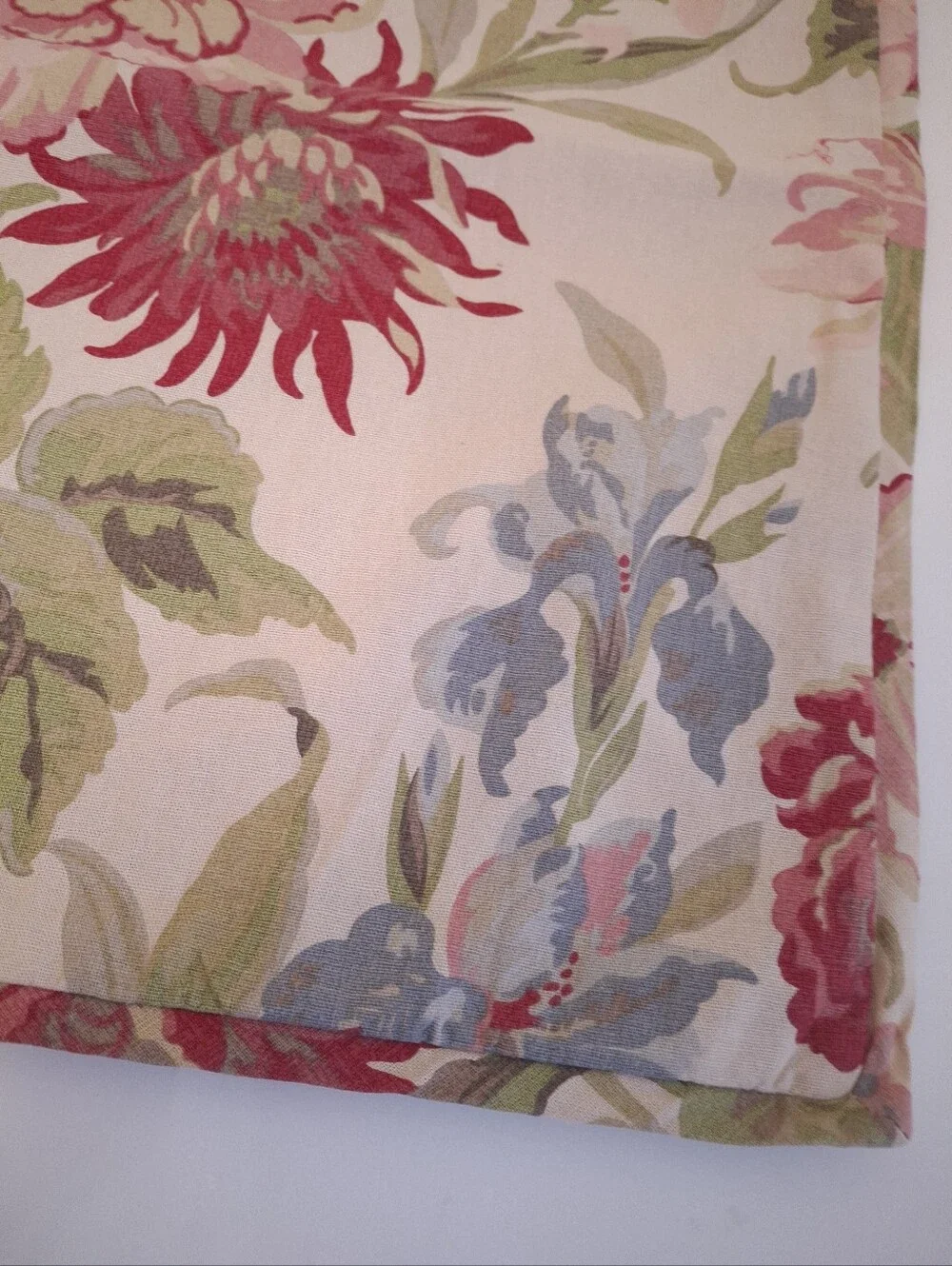 Pottery Barn Marla Floral Print Linen Blend Standard Pillow Sham